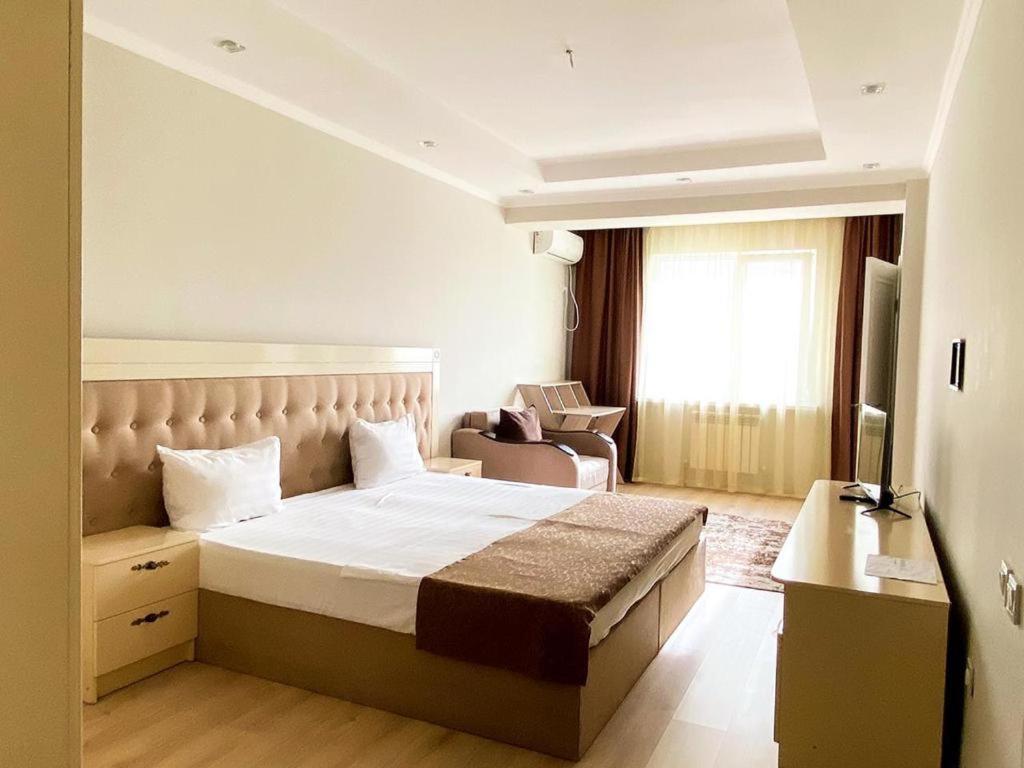 Gold Boutique Hotel Almati Kültér fotó