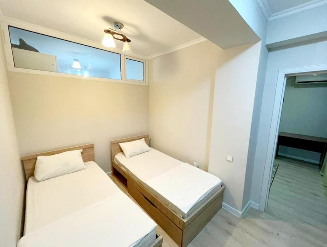 Gold Boutique Hotel Almati Kültér fotó