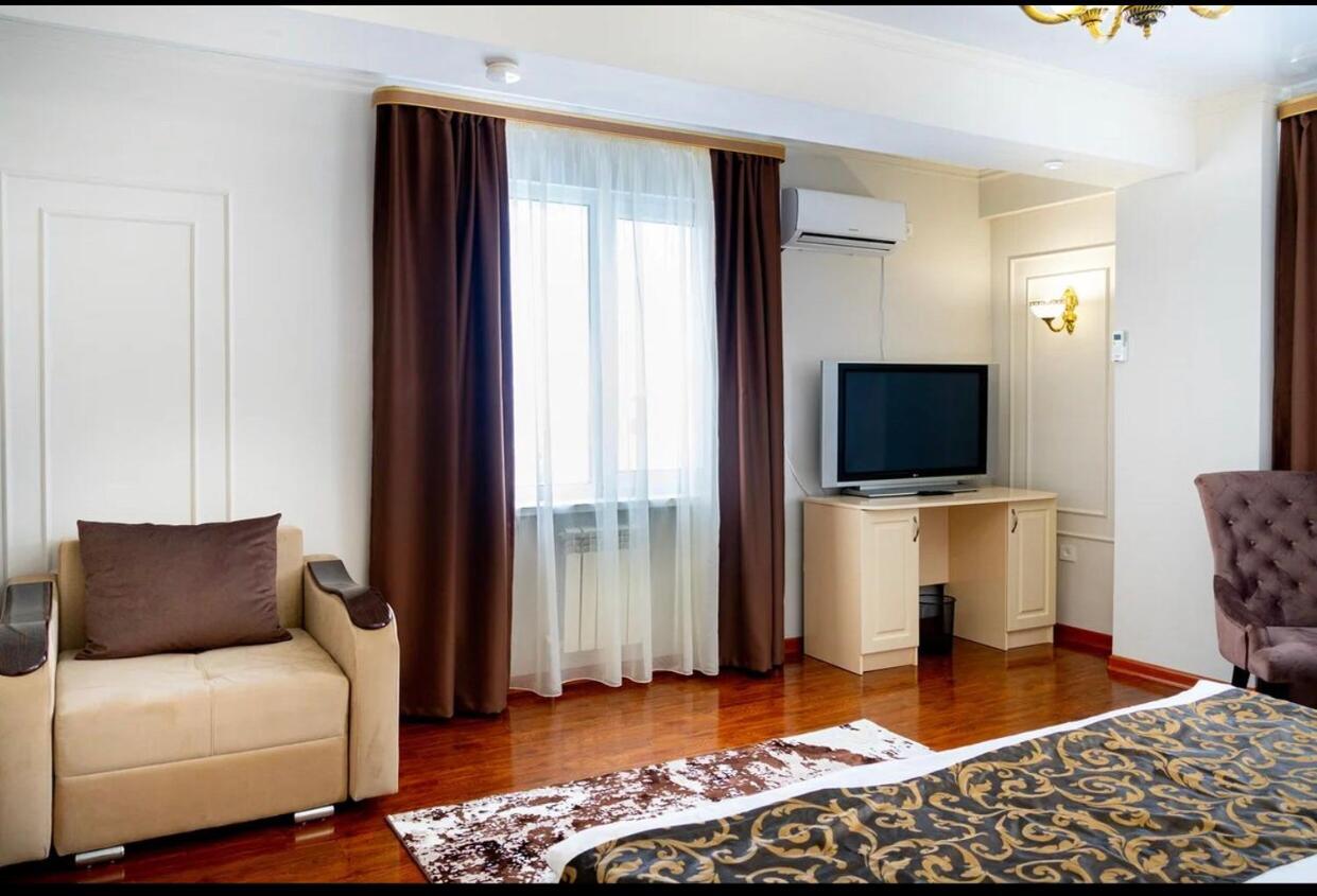 Gold Boutique Hotel Almati Kültér fotó